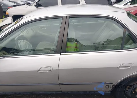 1999 Honda Accord Lx z USA, uszkodzony, nr VIN 1HGCG6659XA079849